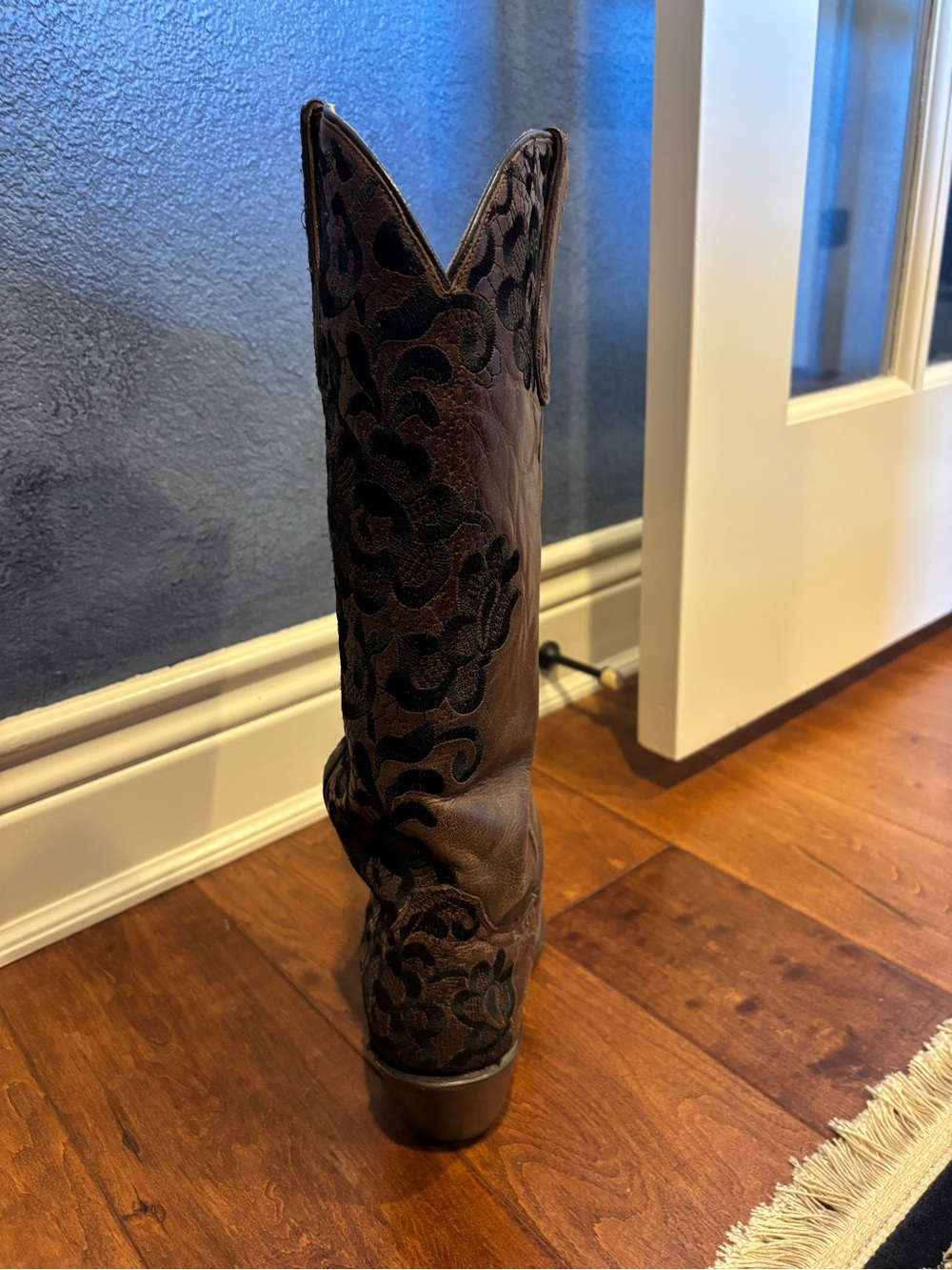 Brown Floral Embroidered Western Heeled Boots - Picture 3 of 6